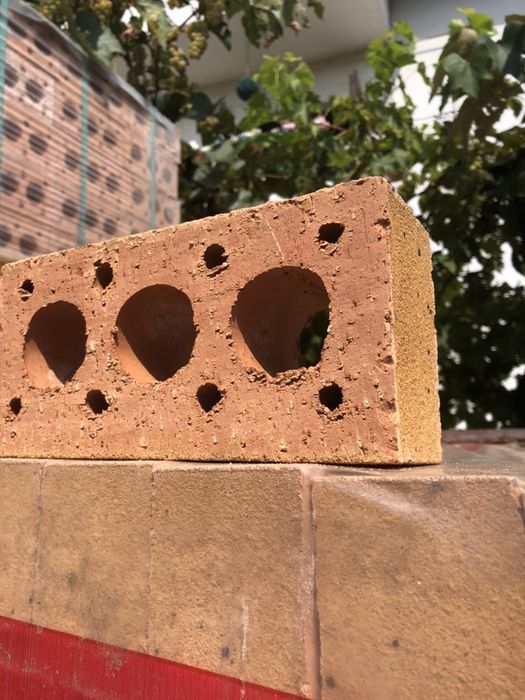 Vând caramida plina ceramica Wienerberger Anglia