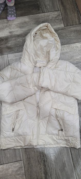 Продам осенние куртки