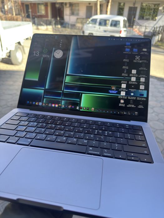 Macbook pro m2 pro 16/512 14-inch 16 yader 120 fps quvat 100soatgacha