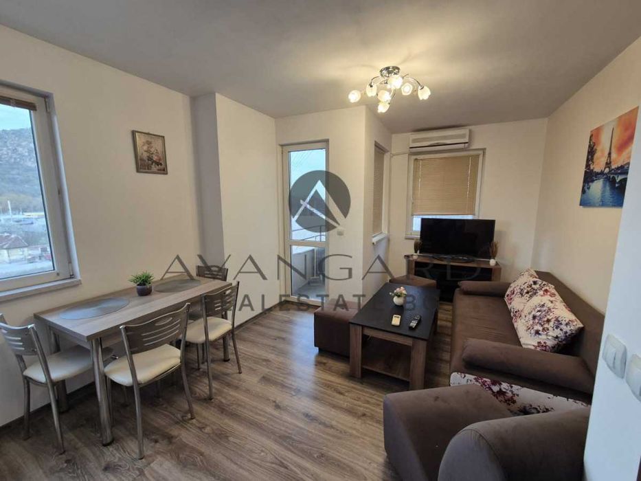 Продава се Тристаен апартамент в Пловдив, Младежки Хълм - 75 кв.м за 1800 €/кв.м - Снимка #3