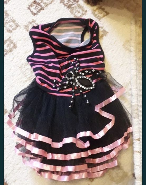 Iglu/ coșuleț pisici și hăinuțe căței