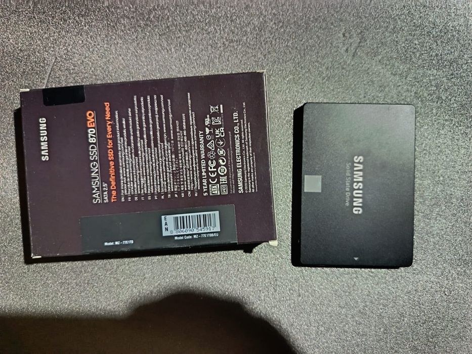 Samsug ssd 2TB.   .