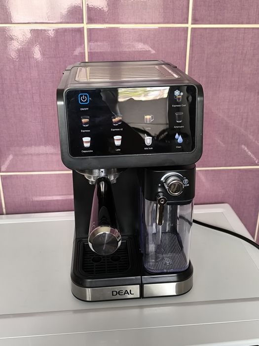 Кофемашина DEAL CM5600