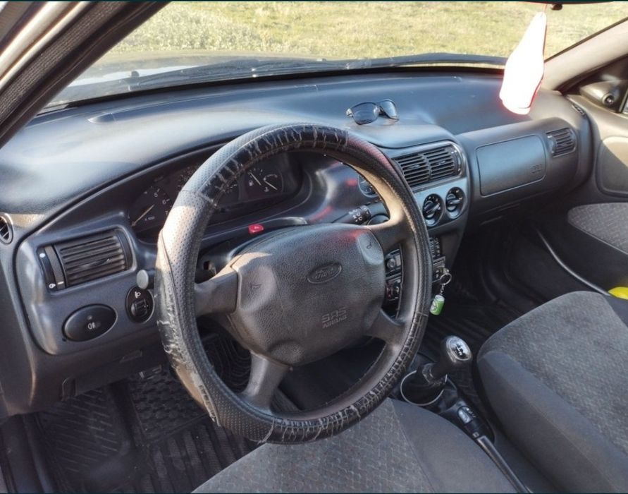 Машина Форд продажа