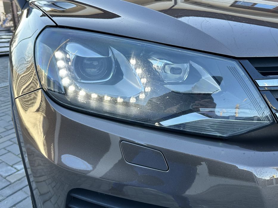 VW Touareg 3.0 v6 245 cai