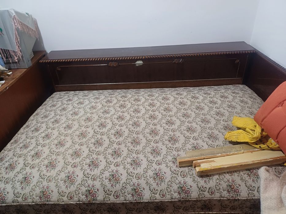 Donez mobila dormitor.