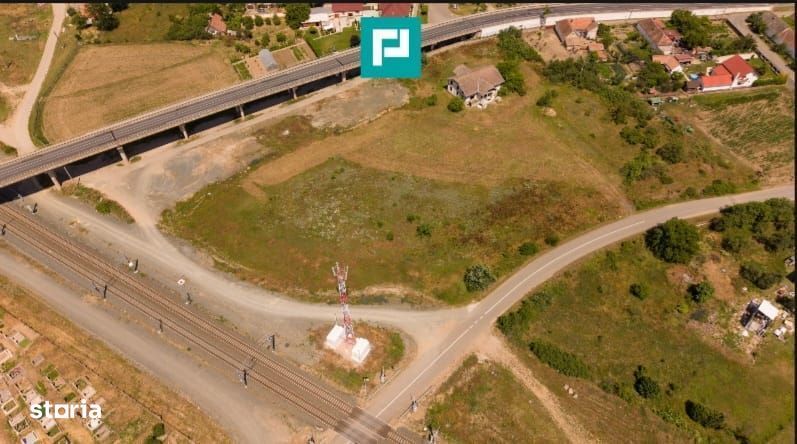 Teren intravilan 10.000 mp. în Pauliș