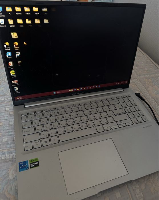 Продам ноутбук в отличном состоянии