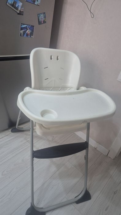 Отдам даром стульчик для кормления, ваночка