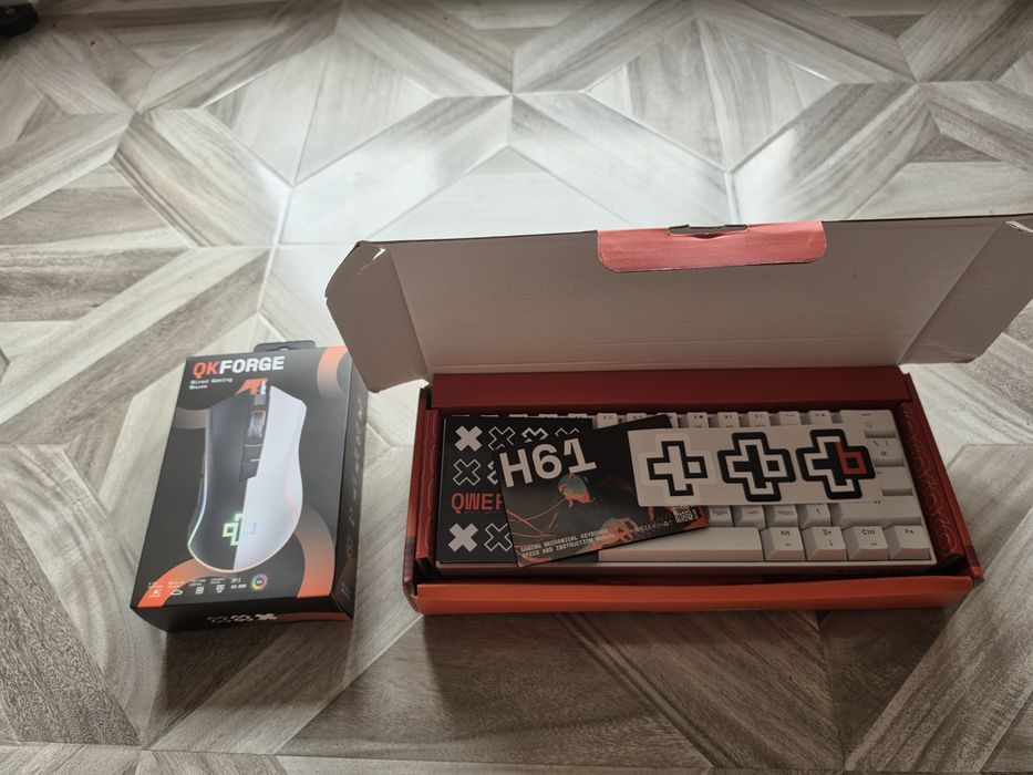 Mouse si tastatura qwertykey+mouse pad