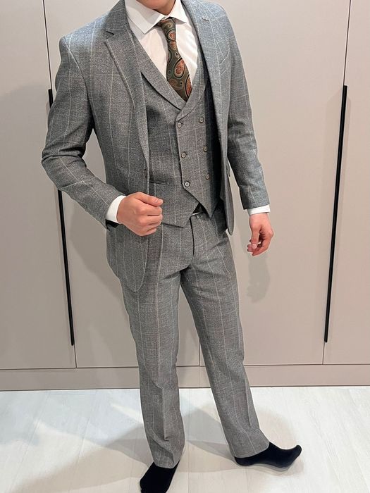 Продам костюм, тройку