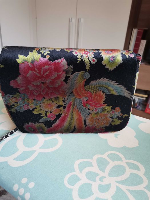 Дамска шикозна чанта