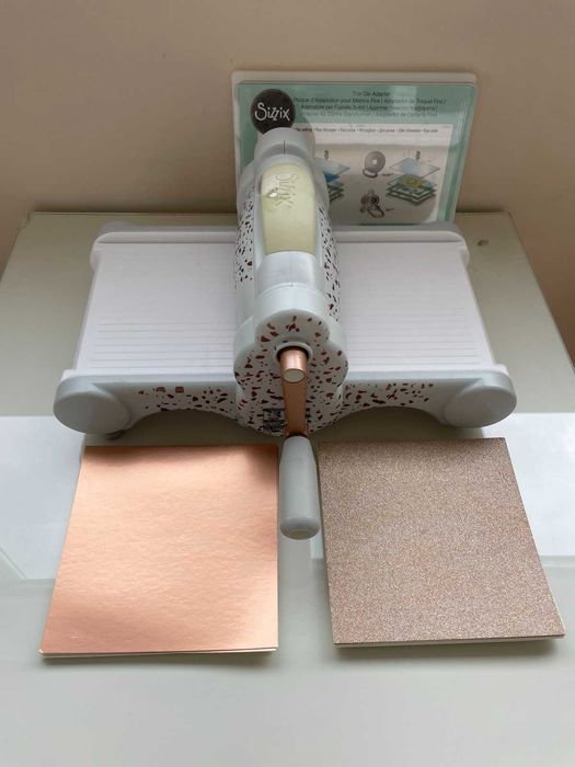 Машина за рязане и ембосинг Big Shot A5 Starter Set Limited Edition