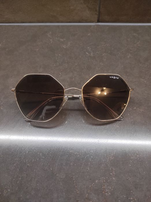 Слънчеви очила Vogue