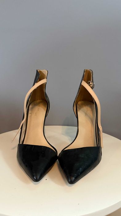 Черни токчета Zara Basics