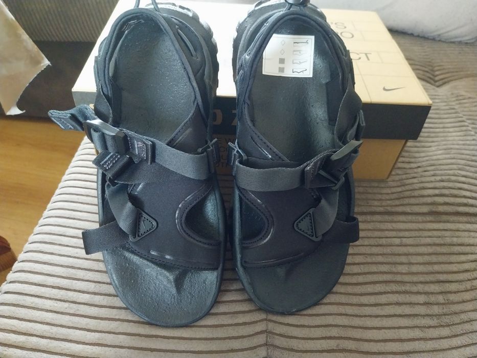 Чисто нови дамски сандали Nike