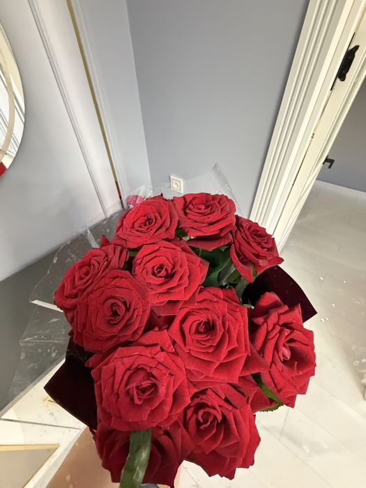 Красные розы продам
