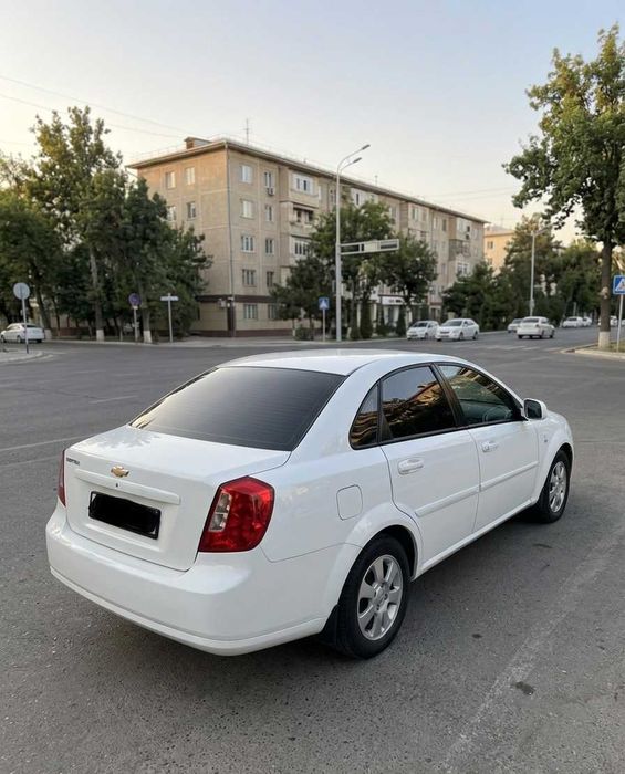 Chevrolet Gentra 2018 sotiladi (3-pozitsiya, Avtomat) — Holati ideal