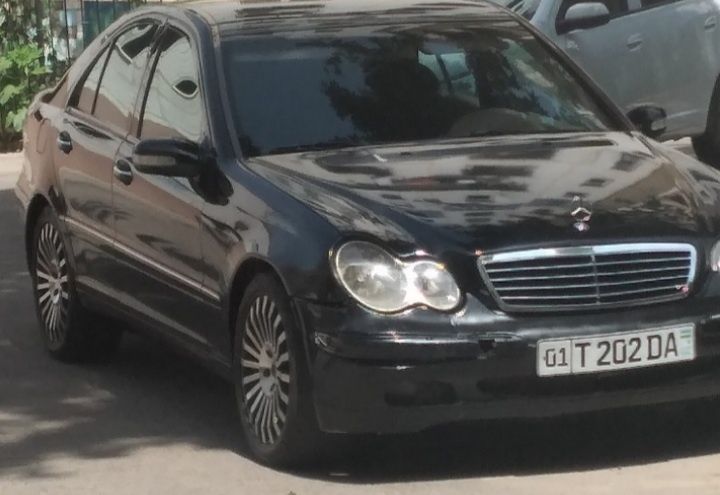 Mercedes Benz e240