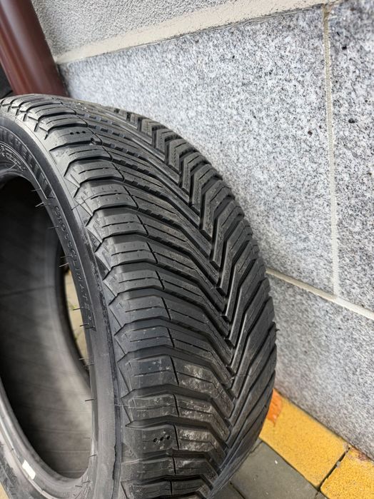 Гуми michelin crossclimate 245/45/17