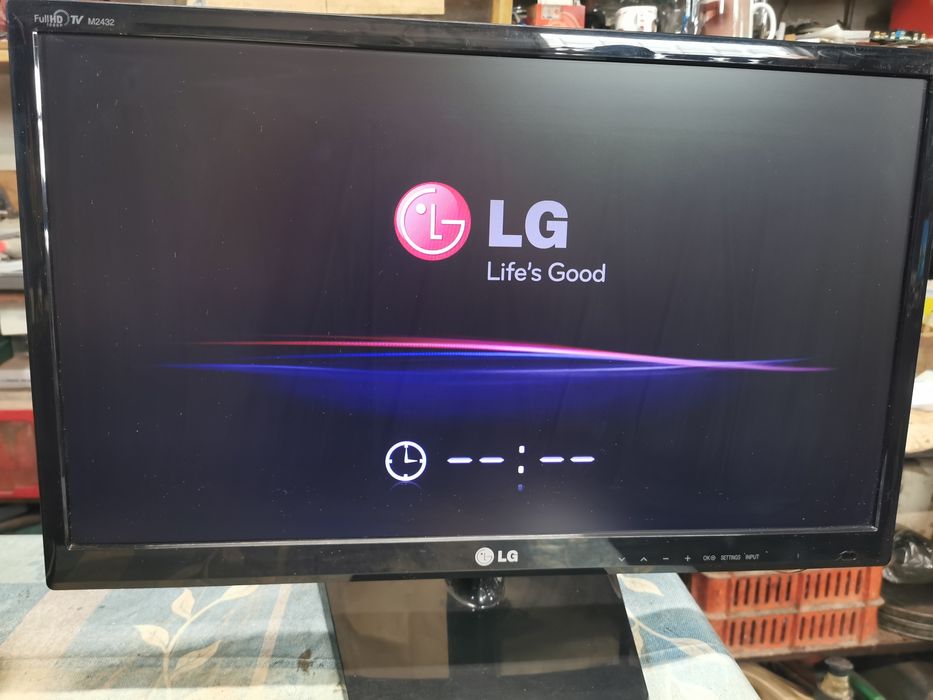 Телевизор монитор LG 24" FULL HD LED