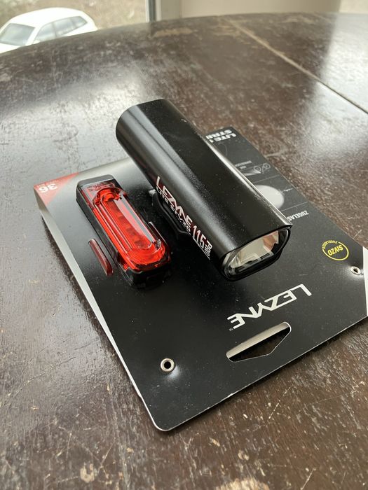 Светлини Lezyne Lite Pro 115 + Strip Pair