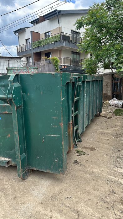 Container Moloz