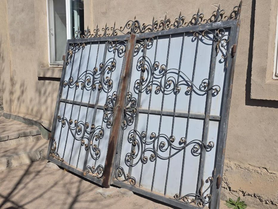 Ворота продаются за 120000