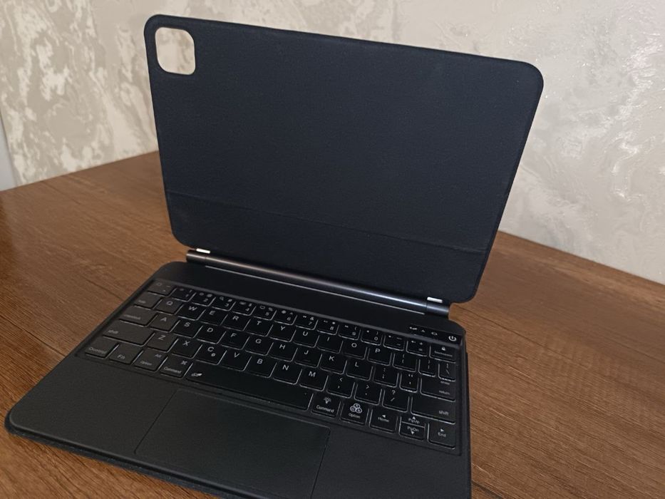 iPad 11 Pro (3rd generation) uchun klaviatura (pod orginal)
