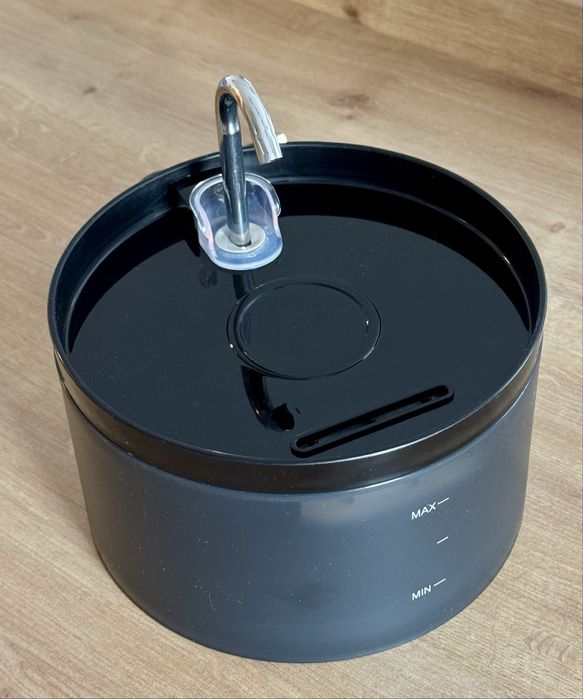 Fântână apă pisici și câini Elindor, 2 L capacitate