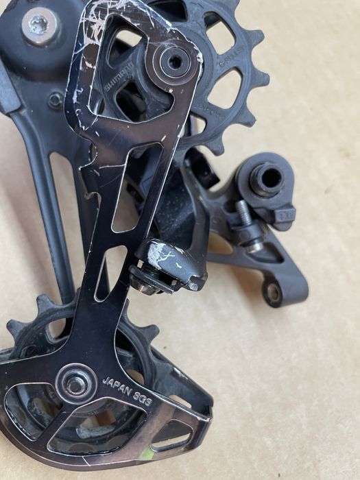 Заден дерайльор Shimano Deore XT 12S