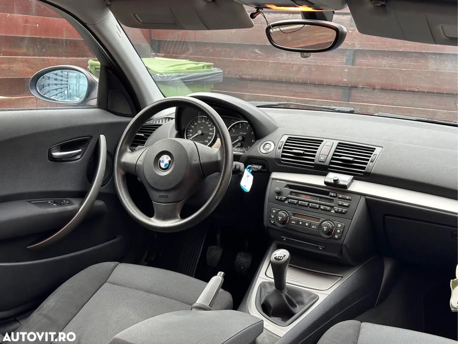 BMW seria 1  2007  E 87 ,2.0 benzina ,129 CP