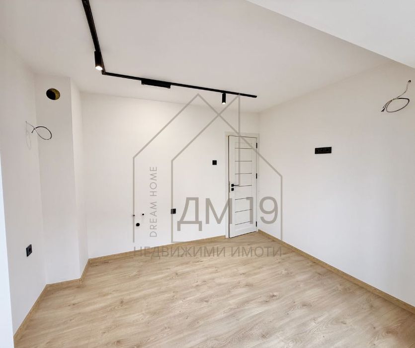 Четиристаен апартамент след ремонт в кв. Чайка, 3-ти етаж, Варна