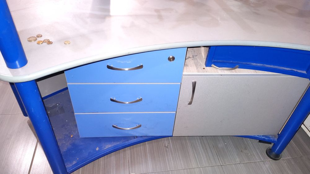 Оборудване за магазин (за дрехи)