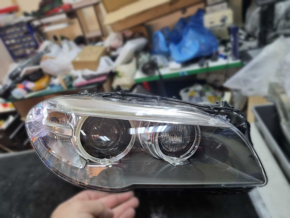 Десен фар BMW 5 F10 Xenon Adaptive Facelift десен бмв 5 ф10 завиващ