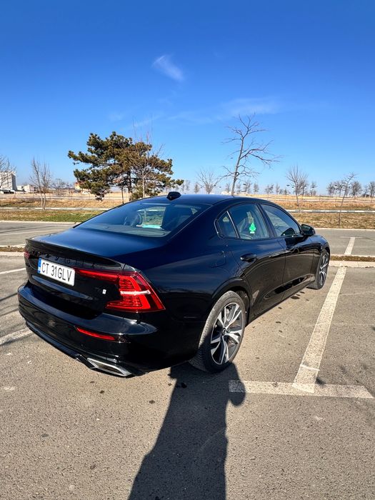 volvo S60 t6 2019 310hp 2.0 l benzina