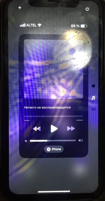 Продам Iphone XR