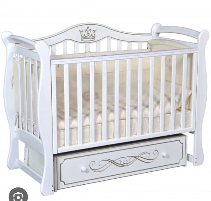 Детская кроватка