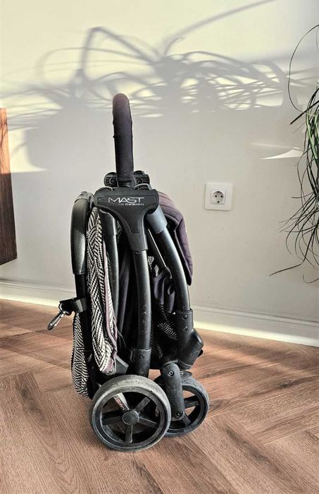 Лека детска количка Mast M2 само 5,9 кг