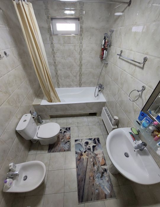 Элитный евродом в Кибрае , мах. Янги Арген , 5 комнат  7 соток.