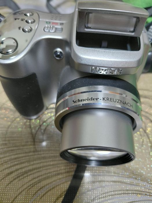 Aparat foto-video Kodak  Easy Share 2710