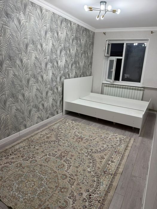 Квартира  в центре 210000