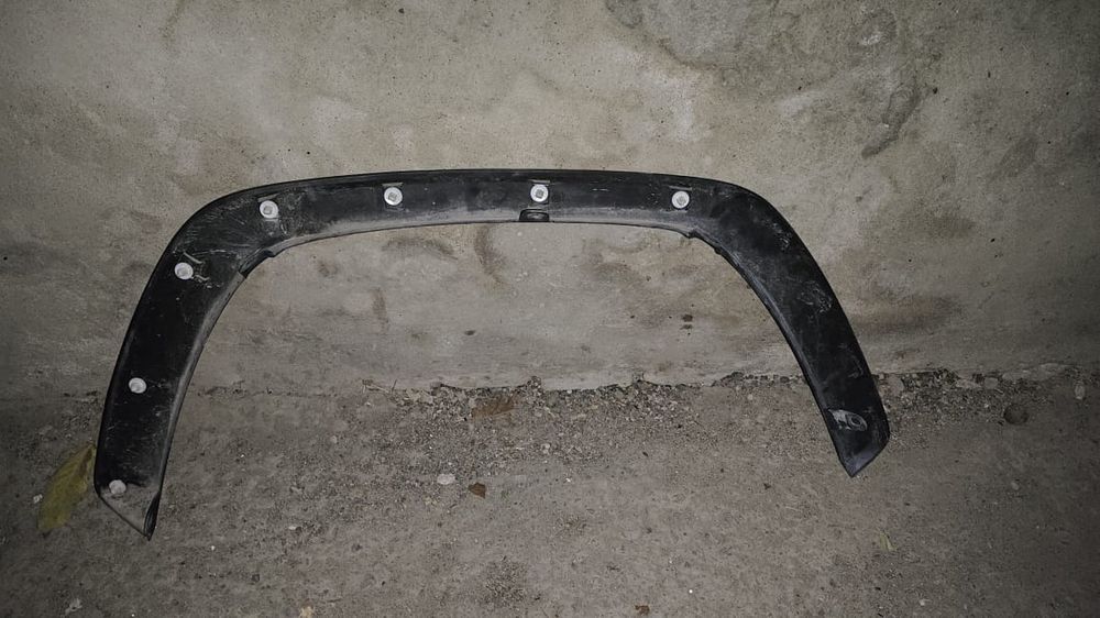 Продам накладку на машину