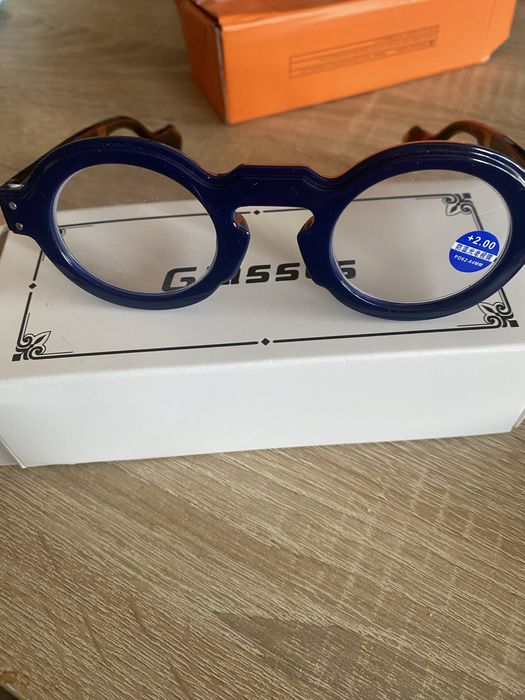 Диоптрични очила с  висок клас рамки и лещи в комплект