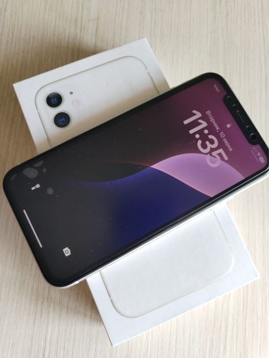 Iphone 11 в отличном состоянии