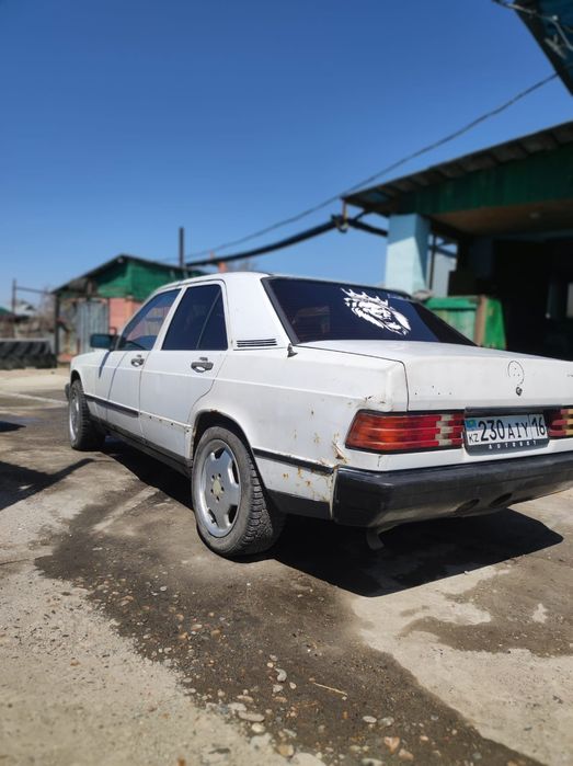 Продам Мерседес 190