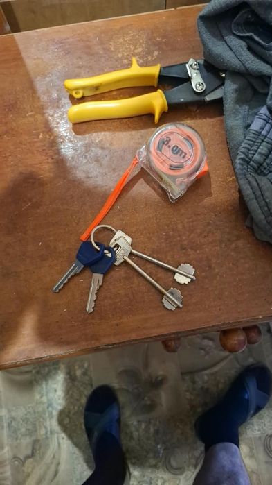 Продам железную дверь б/у