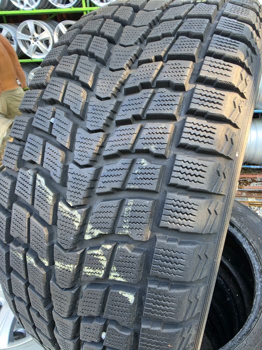 4 бр зимни 285/50/20 Dunlop