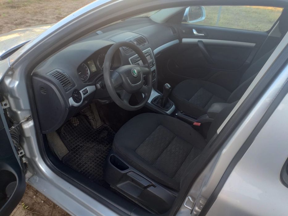SKODA Octavia 2011 — imagine 4