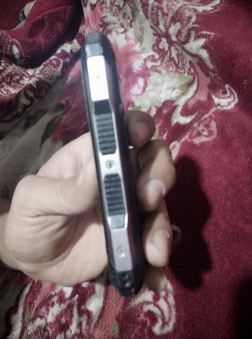 Tel Srochno sotiladi arzonga aybi yoq Javob